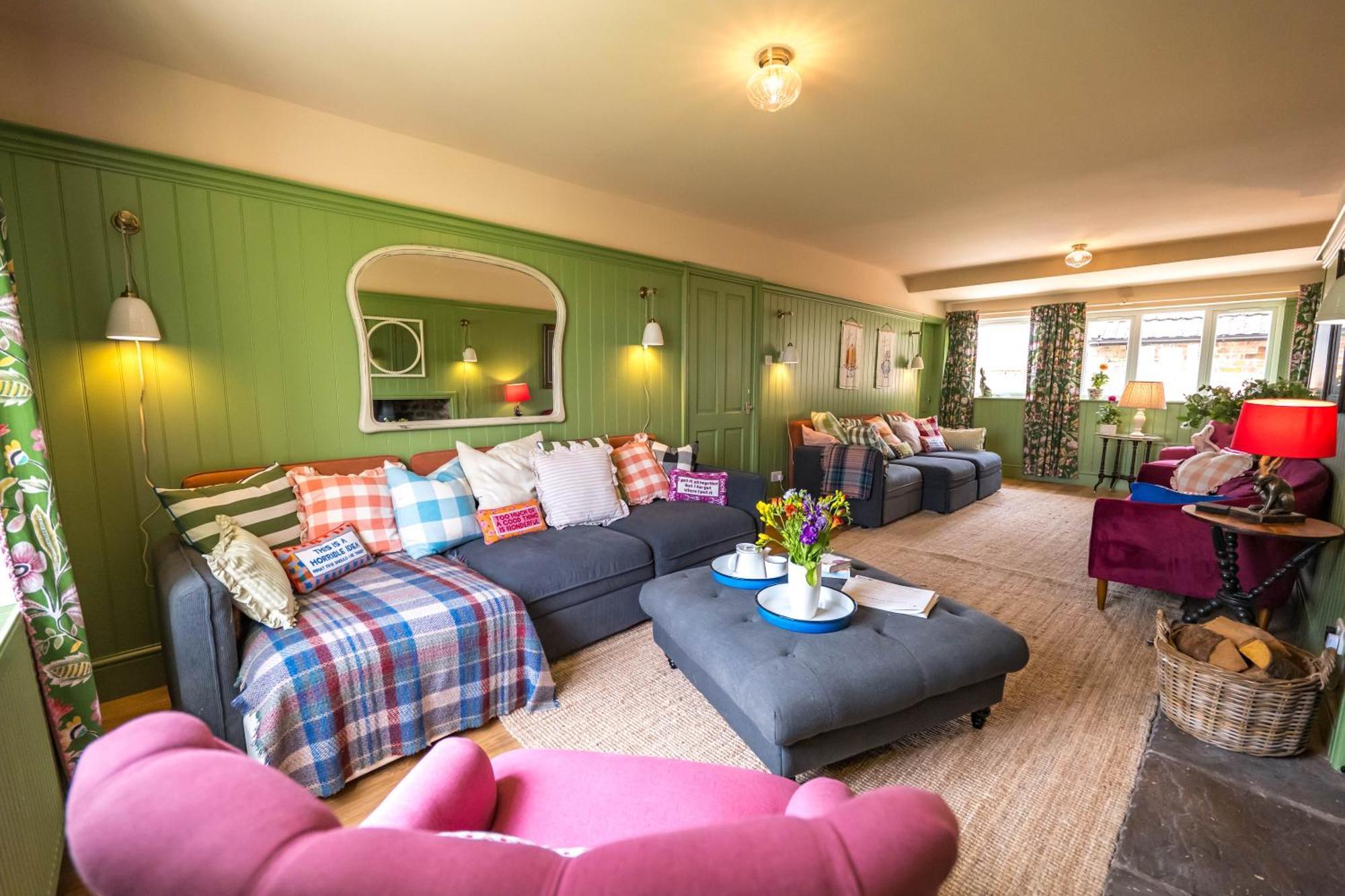 Large Country Cottage, Sleeps 8 - Spa Facilities, Garden Bar, Catering Services, Free Parking, Nature Reserve, Hen Parties Scunthorpe Luaran gambar