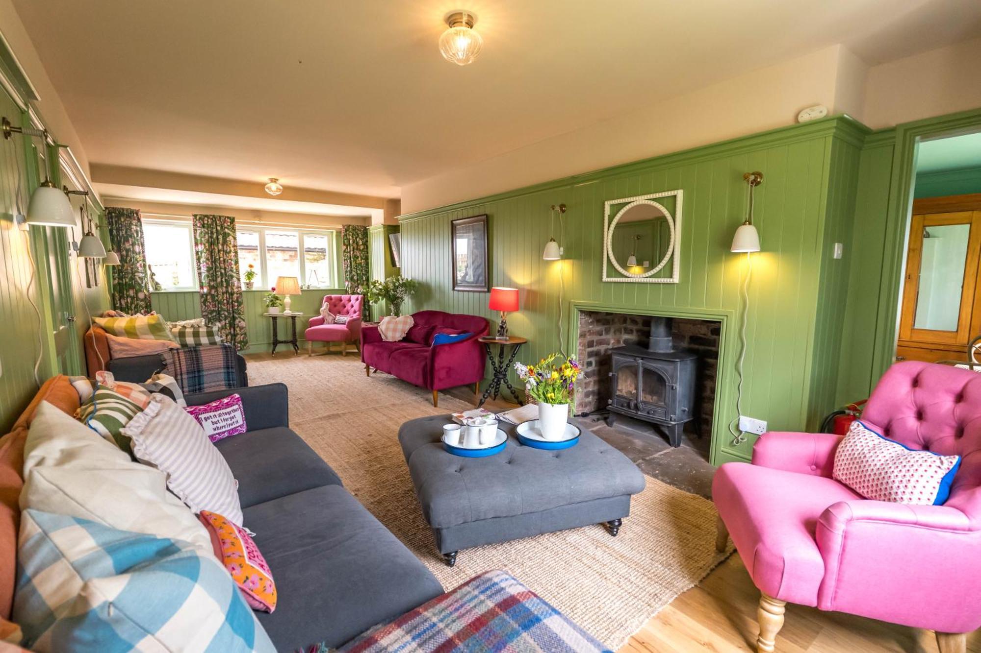Large Country Cottage, Sleeps 8 - Spa Facilities, Garden Bar, Catering Services, Free Parking, Nature Reserve, Hen Parties Scunthorpe Luaran gambar