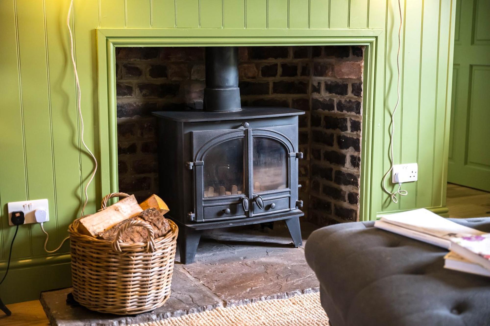Large Country Cottage, Sleeps 8 - Spa Facilities, Garden Bar, Catering Services, Free Parking, Nature Reserve, Hen Parties Scunthorpe Luaran gambar